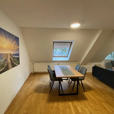 شقة Modern Ausgestatte 